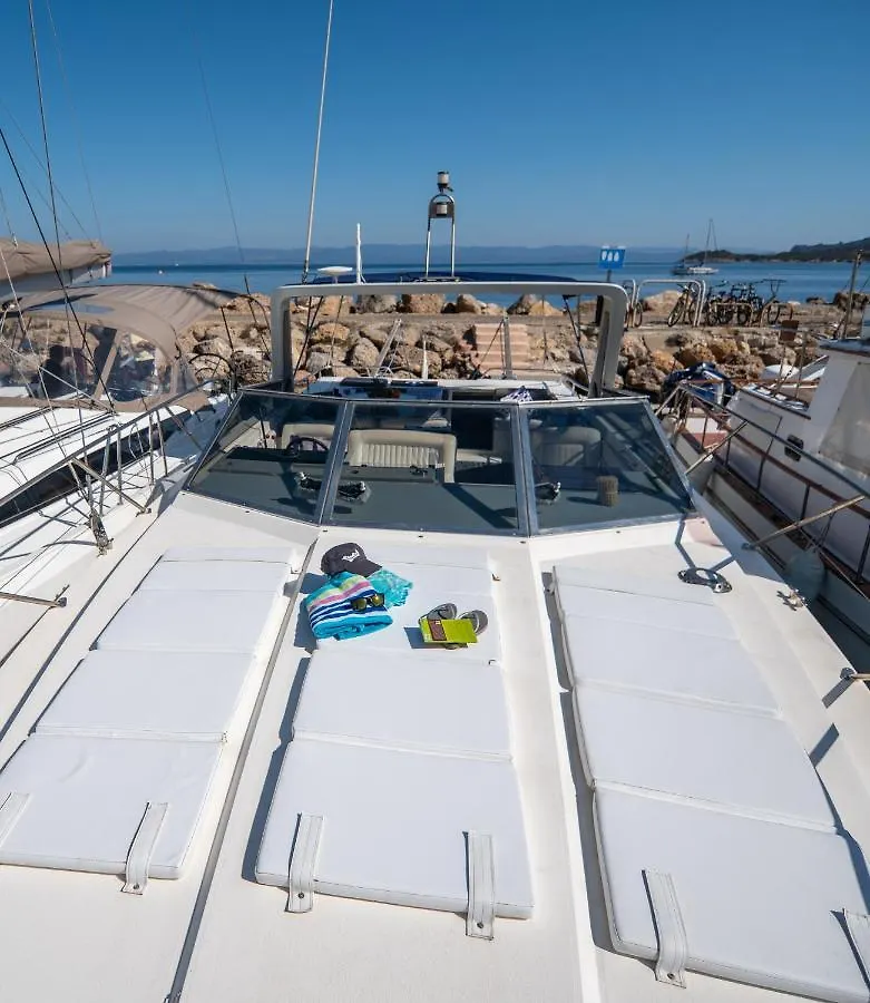 Le Vagabond Hebergement Insolite Hyeres - Var- Cote D'Azur