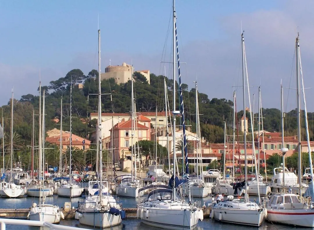 Le Vagabond Hebergement Insolite Hyeres - Var- Cote D'Azur