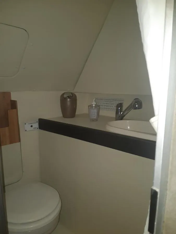 Hotel na wodzie Le Vagabond Hebergement Insolite Hyeres - Var- Cote D'Azur Francja